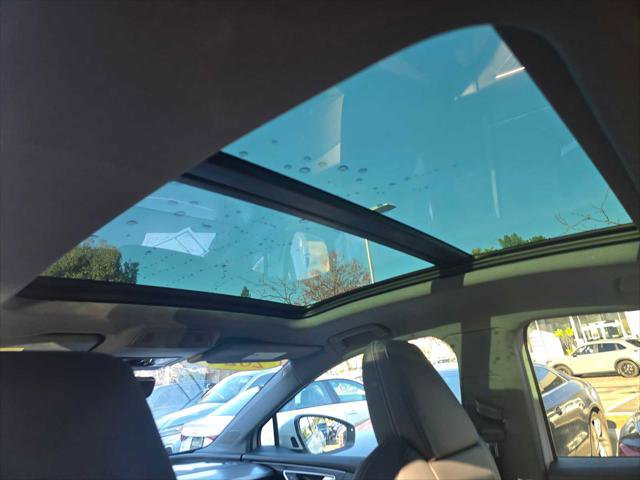 Used 2024 Audi Q4 e-tron Prestige w/ Black Optic Plus Package image 21