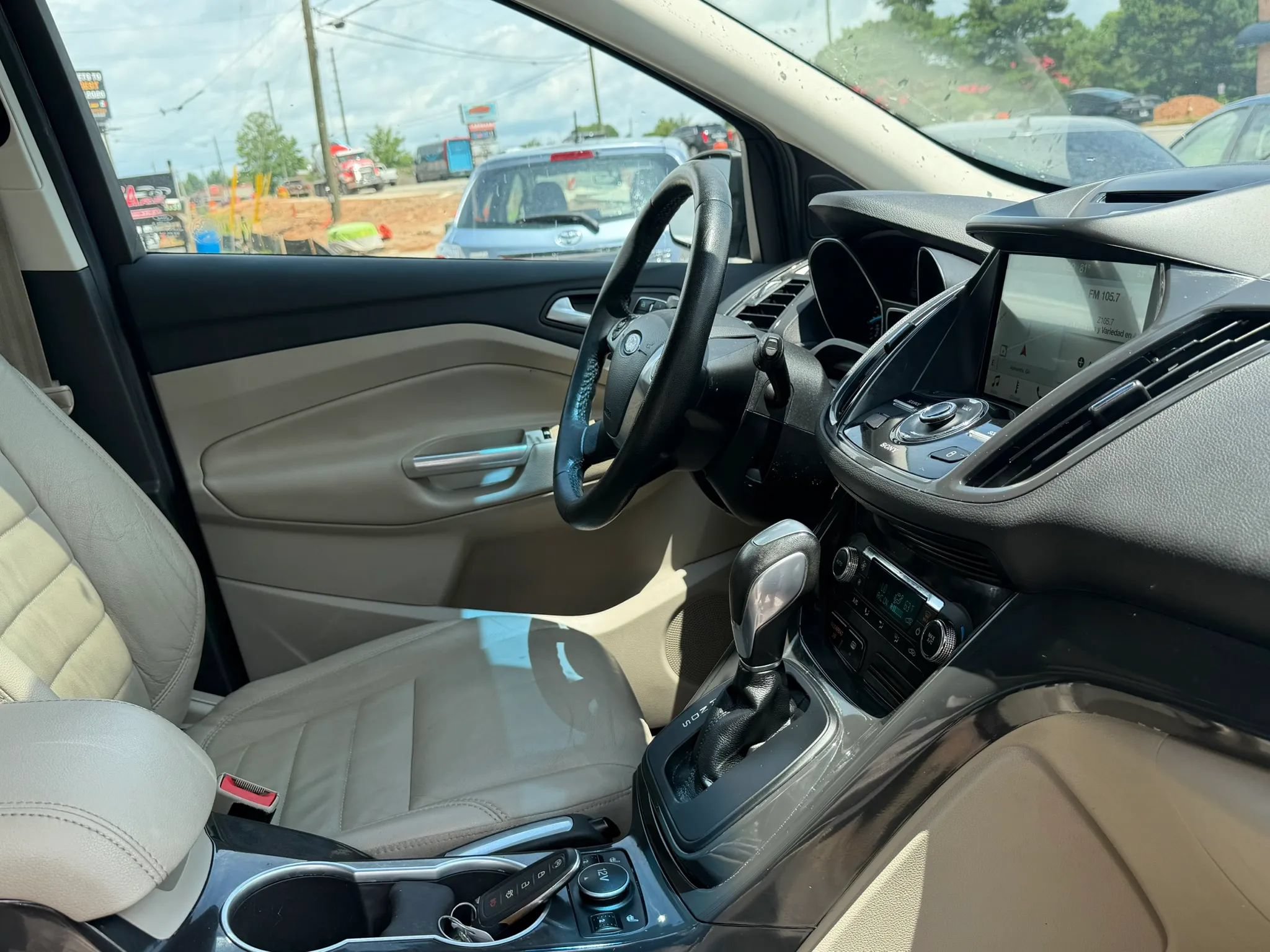 Used 2016 Ford Escape Titanium FWD image 24