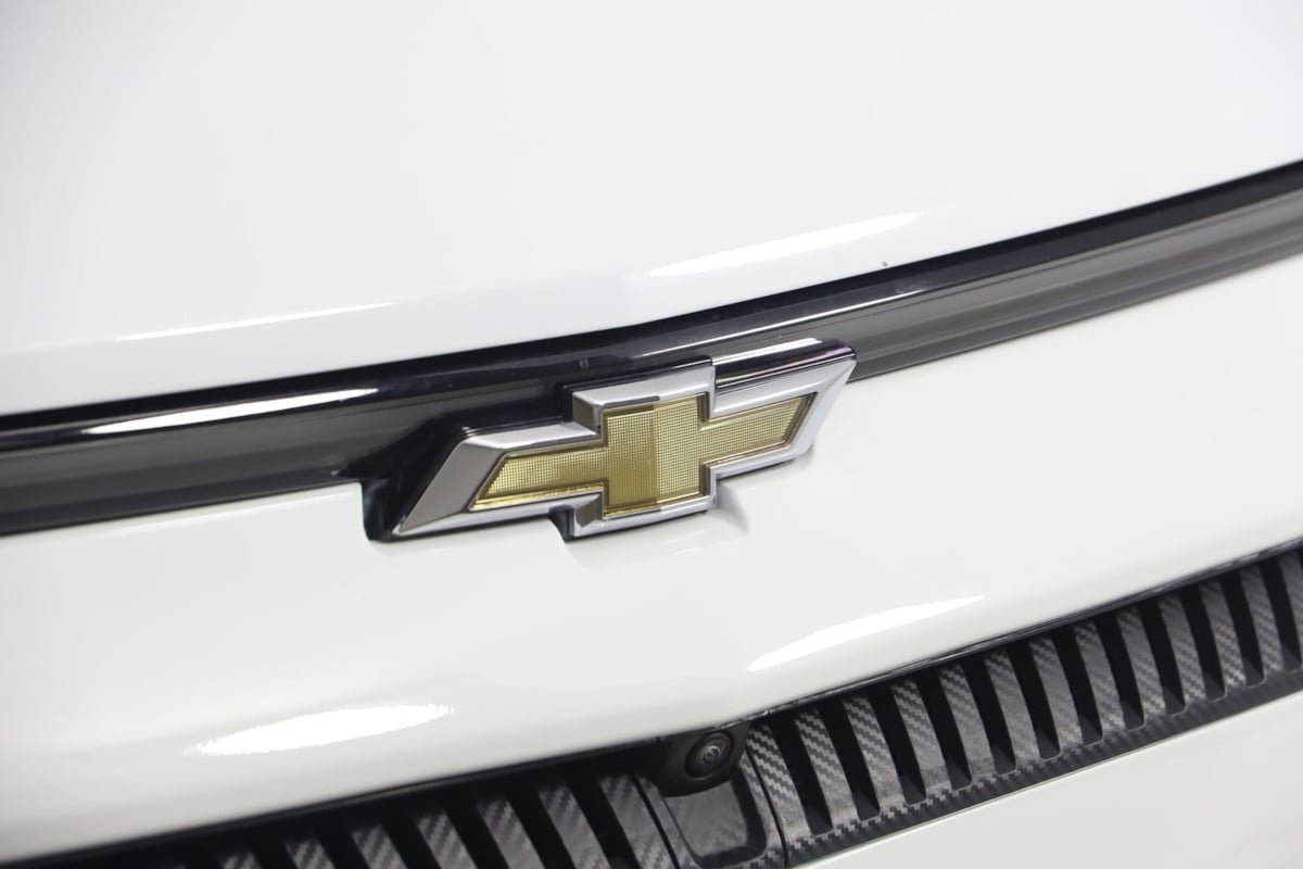 Used 2025 Chevrolet Equinox EV LT FWD image 16