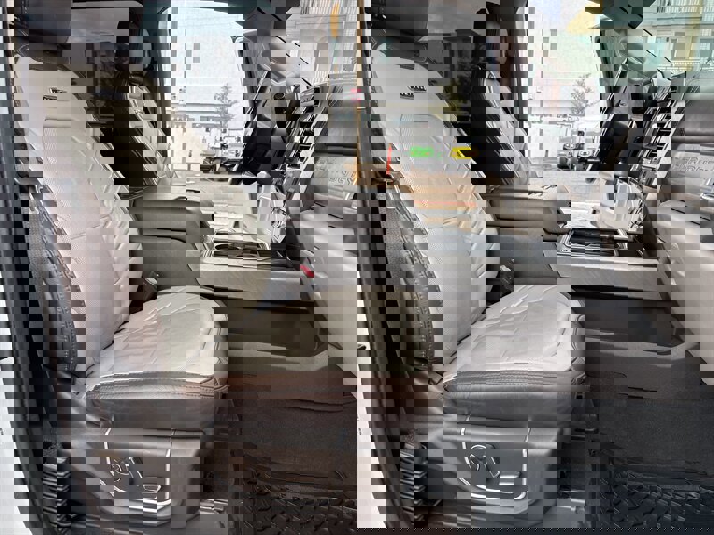 Used 2019 Ford F350 Limited image 28