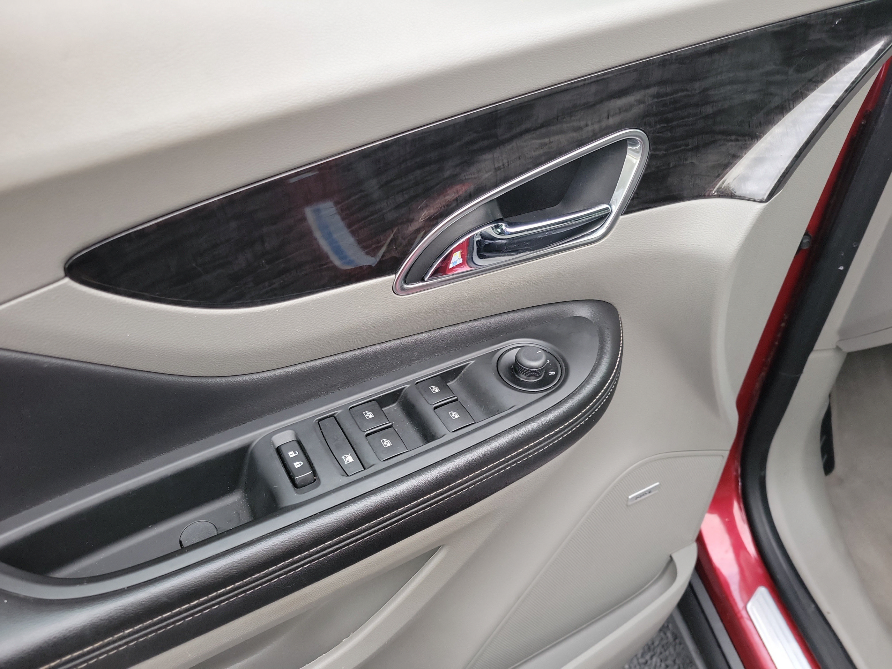 Used 2015 Buick Encore Premium FWD image 8