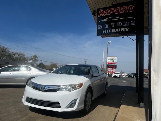 Used 2012 Toyota Camry XLE image 1
