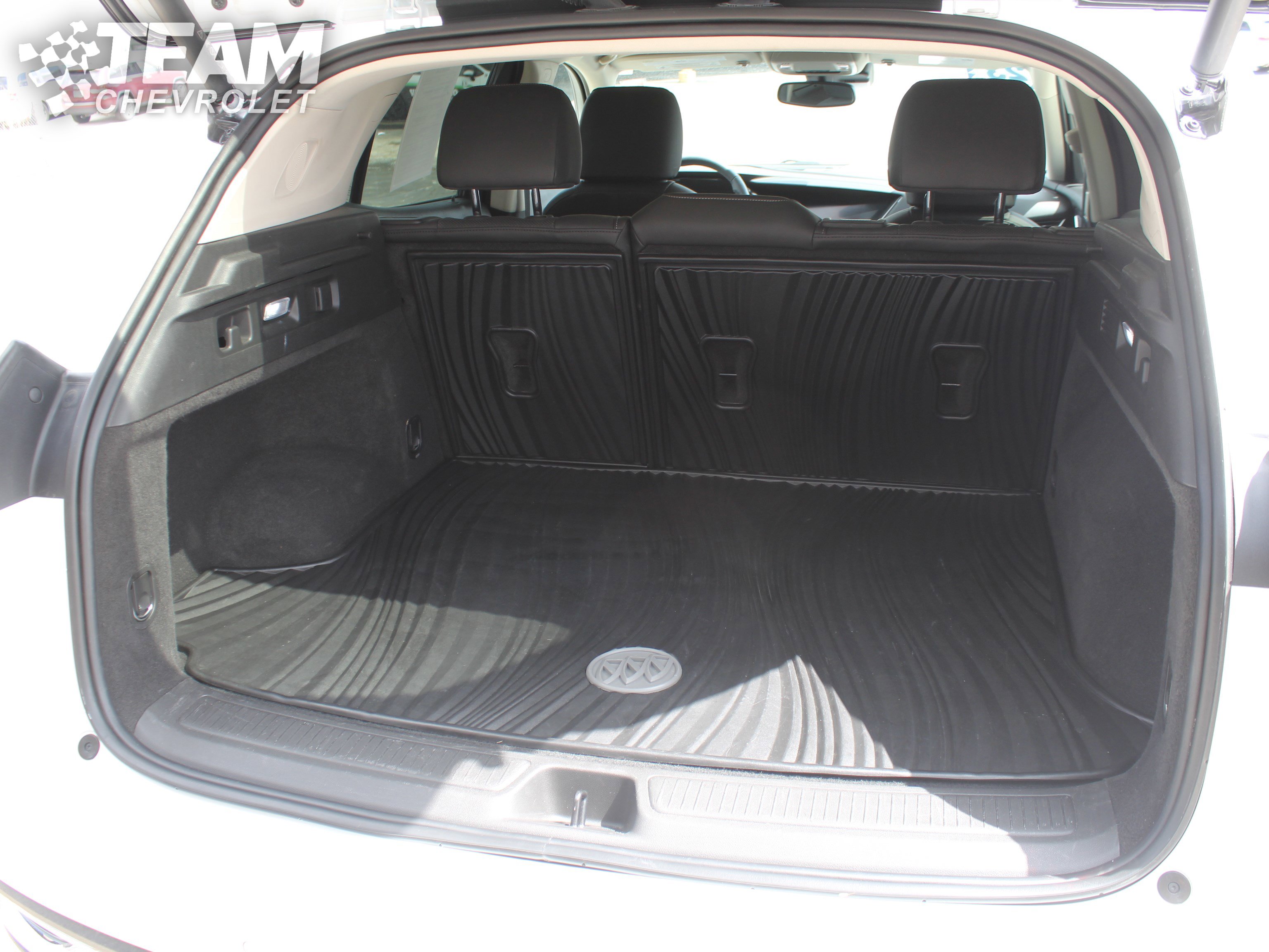 Used 2023 Buick Envision Essence image 28