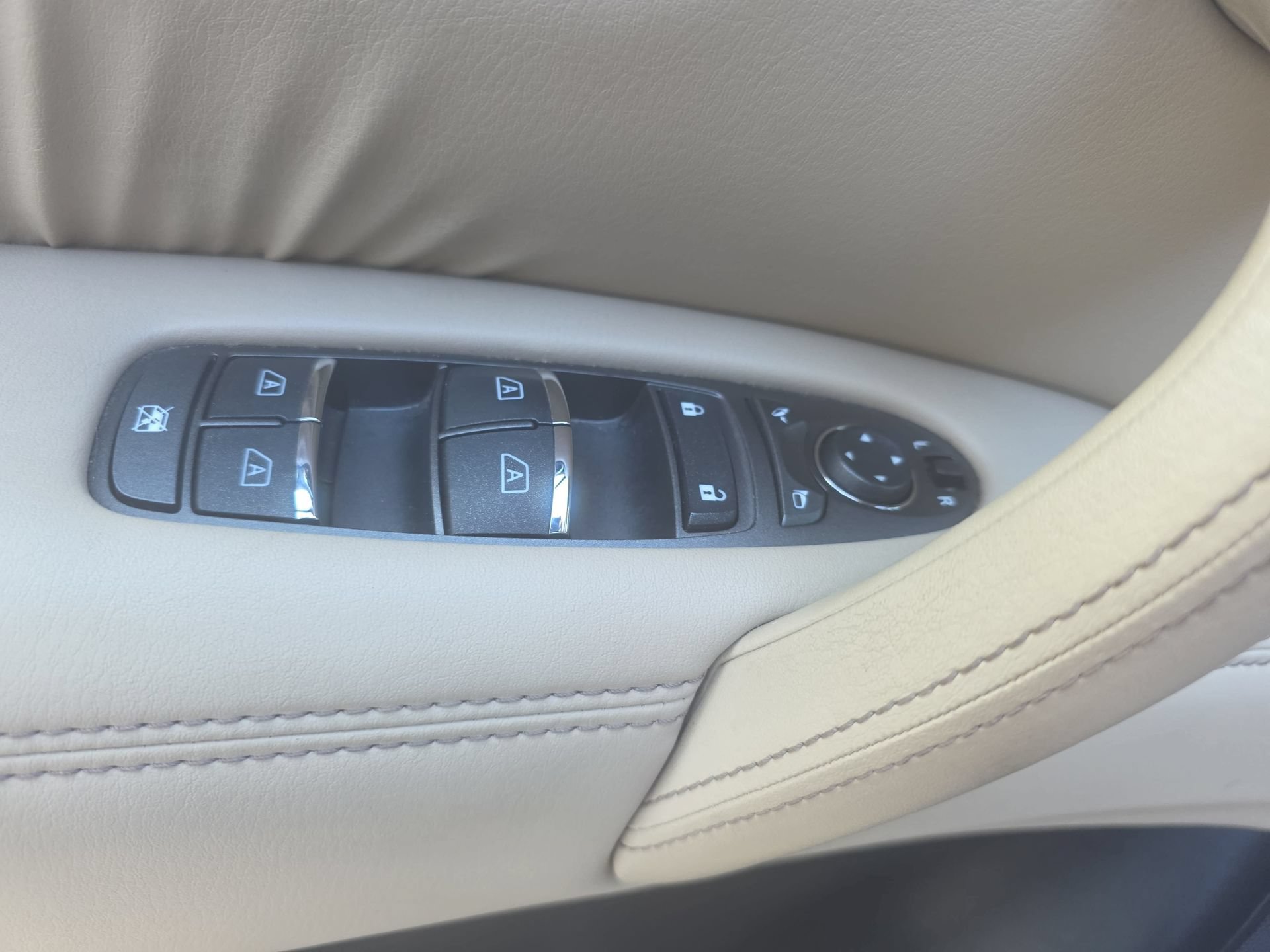 Used 2021 Nissan Armada Platinum AWD/4WD image 27