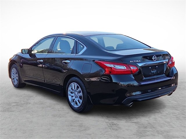 Used 2017 Nissan Altima 2.5 S w/ Power Driver Seat Package image 4