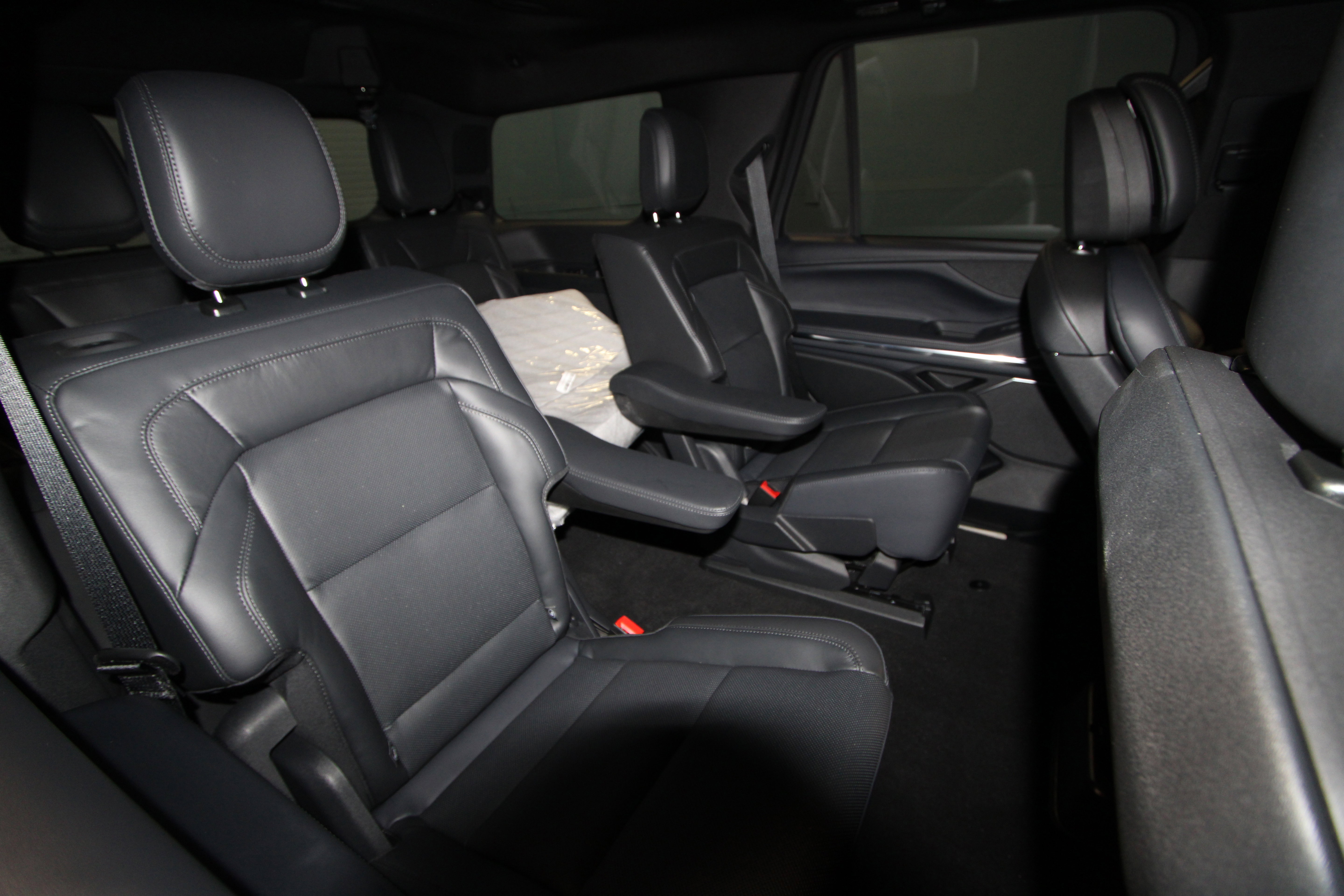 New 2025 Lincoln Navigator Reserve w/ Jet Appearance Package image 22