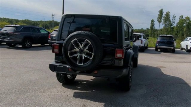 Used 2025 Jeep Wrangler Sport S w/ Convenience Group image 24