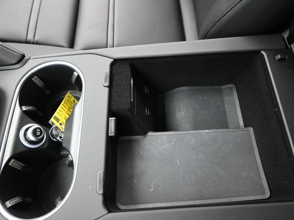 Used 2022 Porsche Cayenne GTS image 42