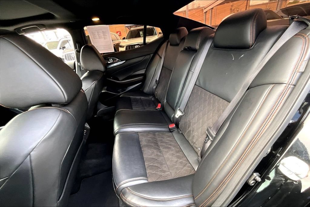 Used 2023 Nissan Maxima SR w/ Sport Mat Group FWD image 37