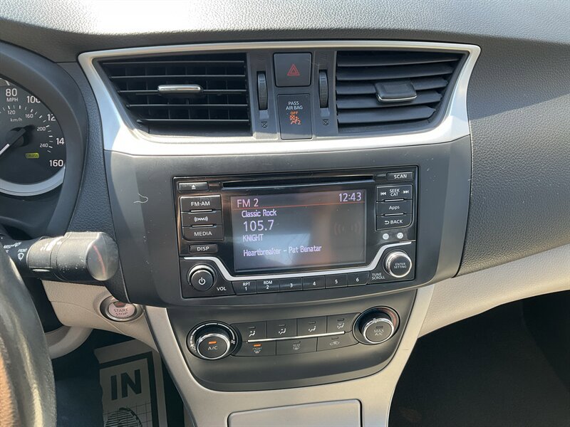 Used 2015 Nissan Sentra SV w/ Style Package FWD image 29