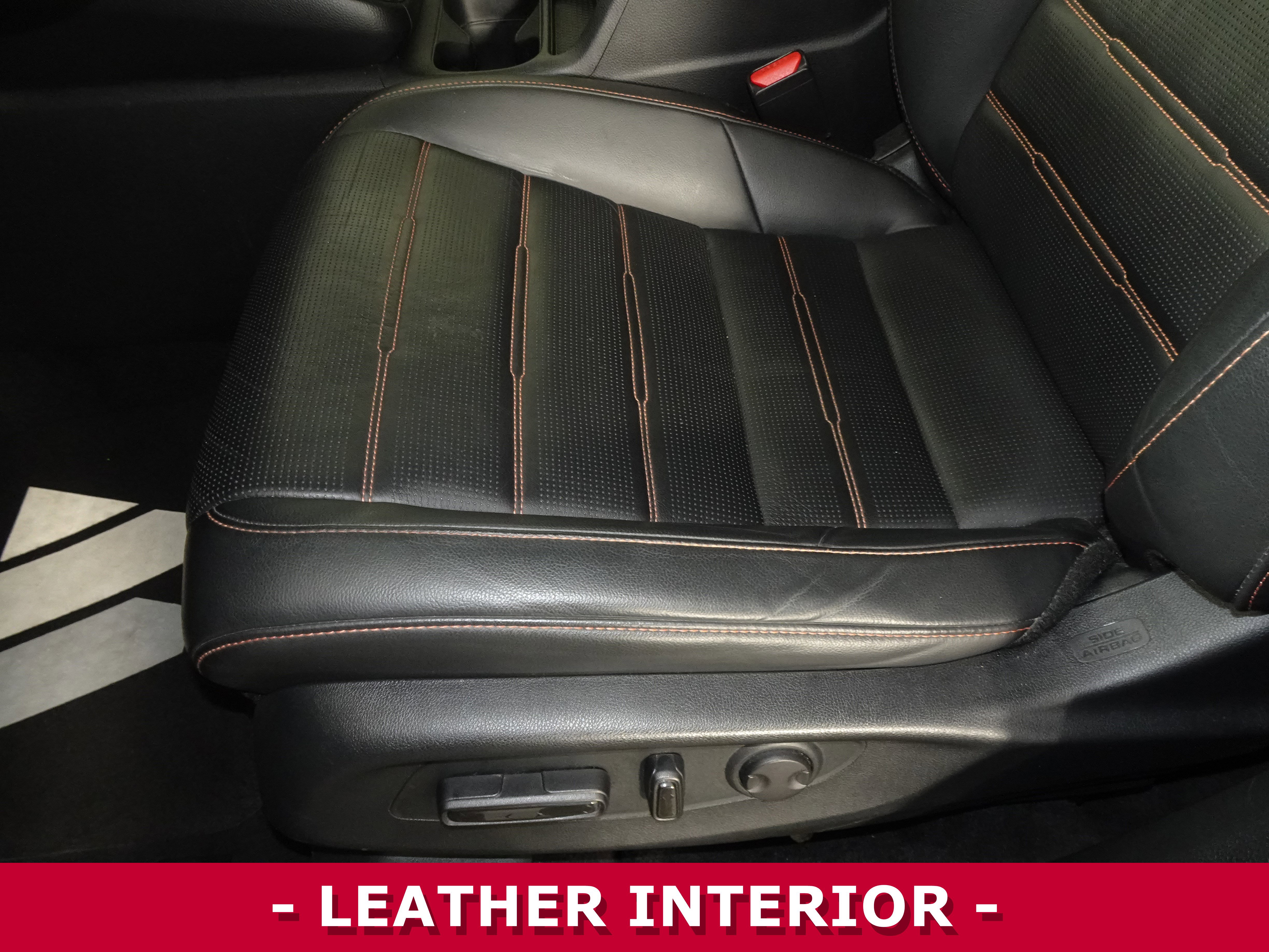 Used 2023 Honda CR-V Sport Touring image 7