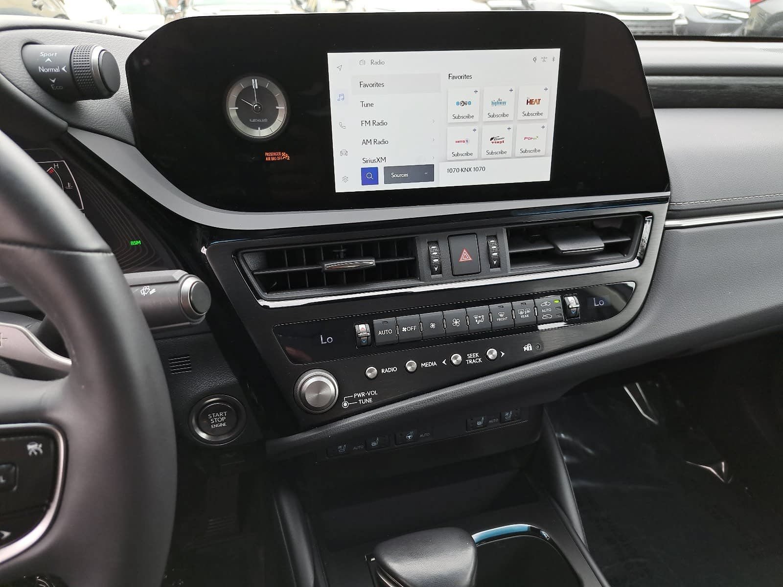 Used 2023 Lexus ES 350 w/ Premium Package FWD image 19