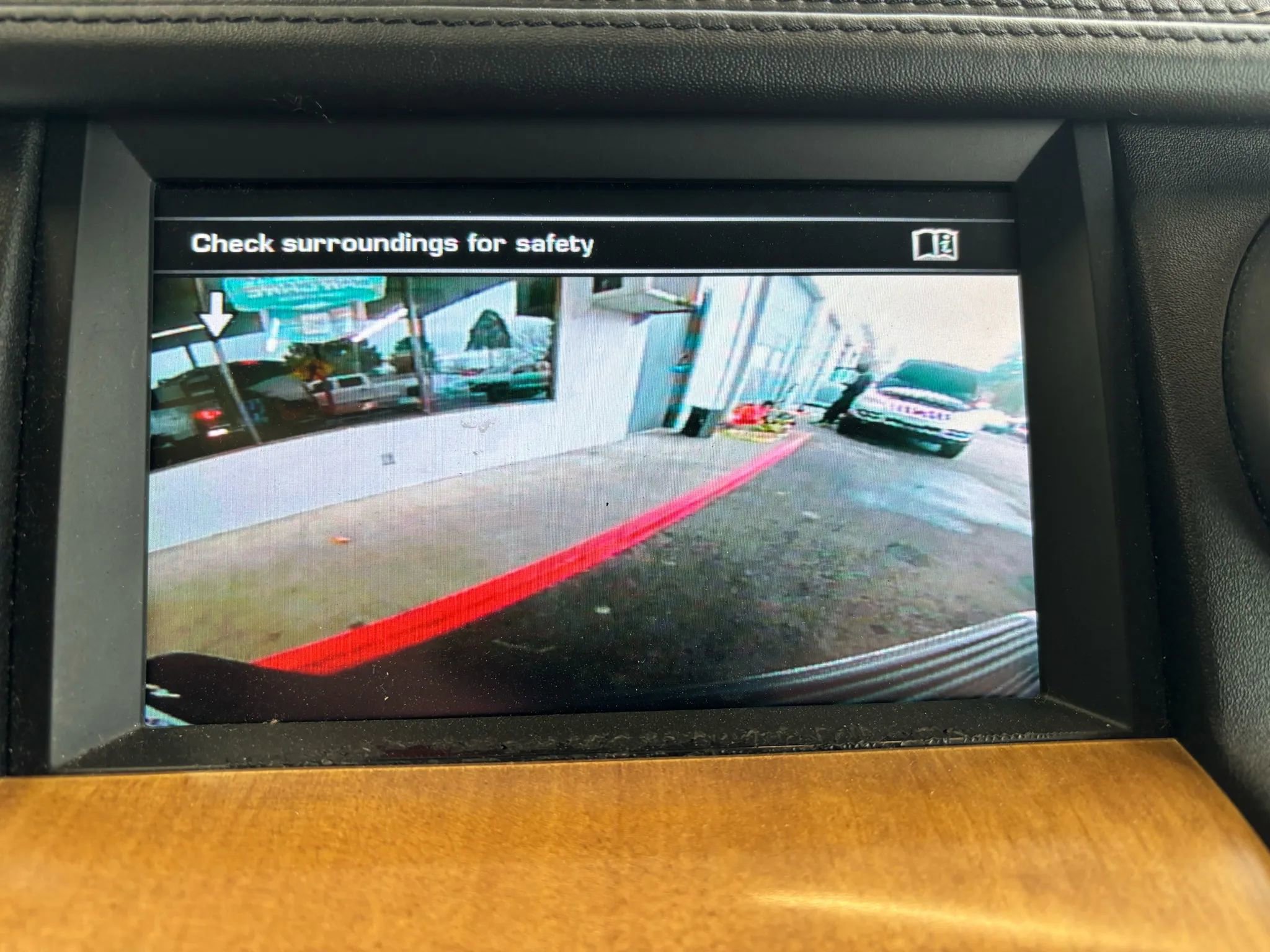 Used 2016 Land Rover LR4 HSE LUX image 19