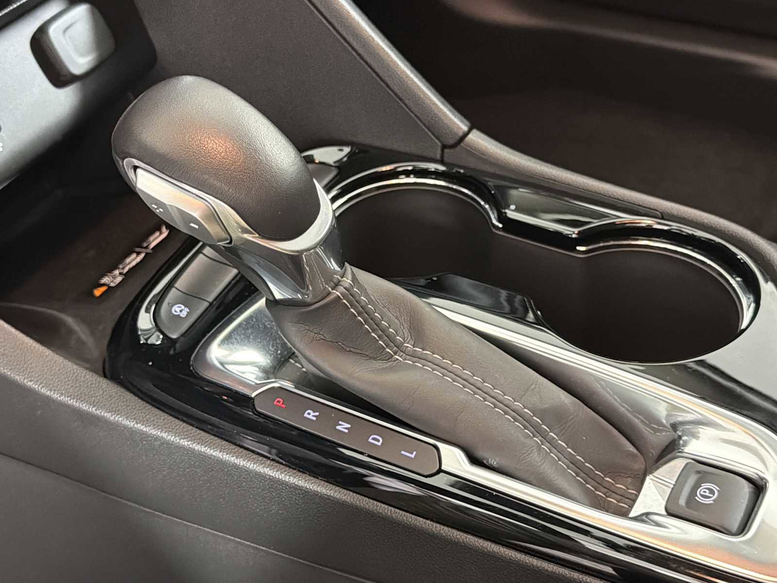 Certified 2024 Buick Encore GX Sport Touring w/ Experience Buick Package image 30