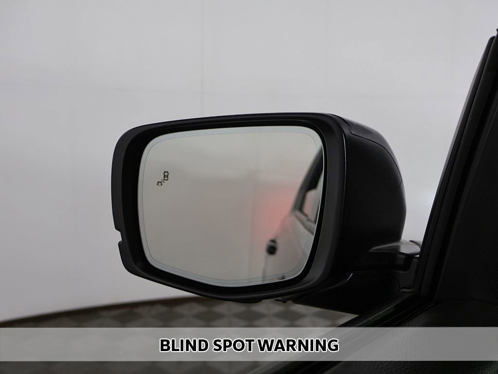 Certified 2025 Honda Pilot Black Edition image 9
