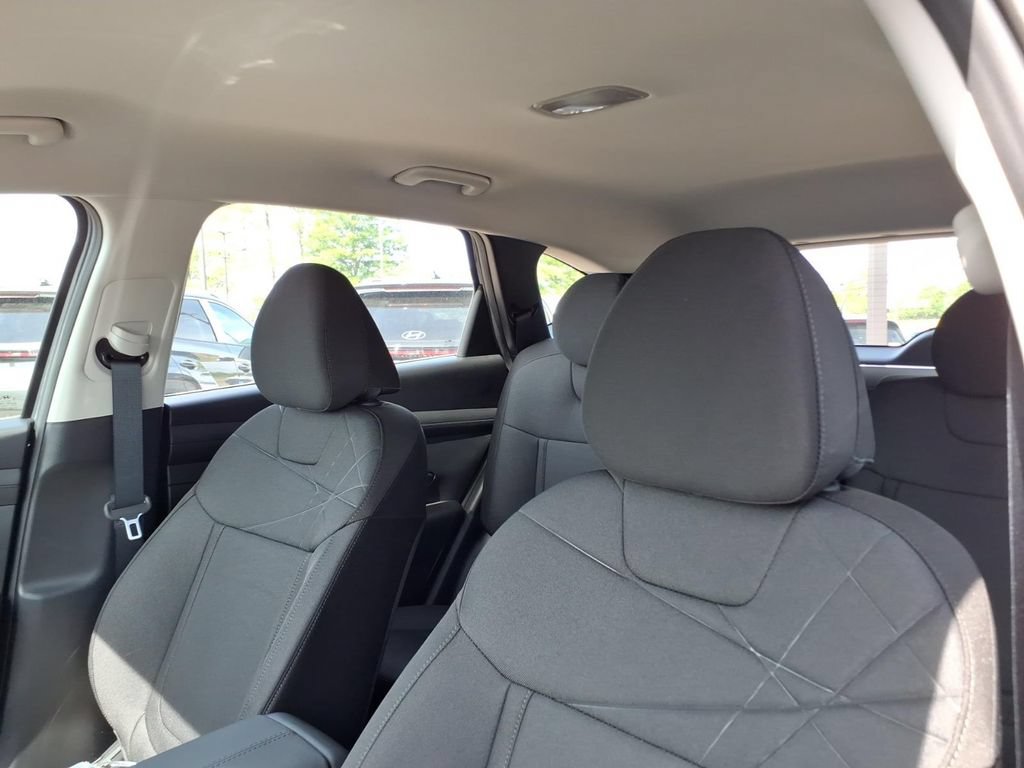 New 2026 Hyundai Tucson SE FWD image 16