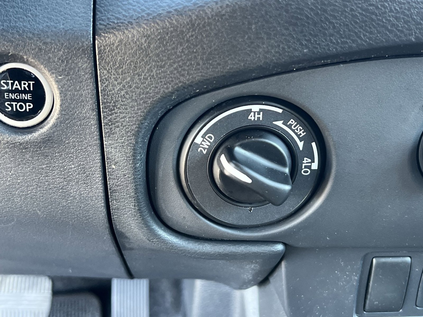 Used 2023 Nissan Frontier SV w/ Tow Package image 28