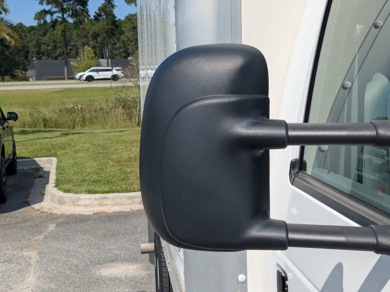 Certified 2024 Ford E-350 and Econoline 350 Super Duty w/ Power Windows & Locks Group image 14