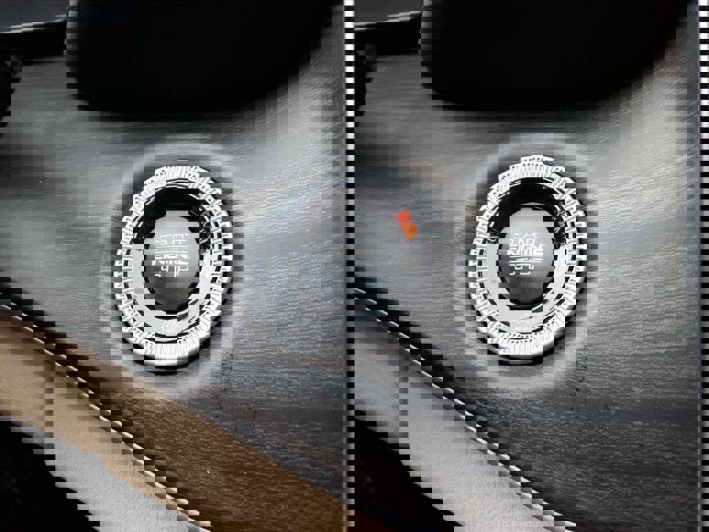 New 2025 Jeep Grand Cherokee L Limited w/ MOPAR Finishing Package image 13