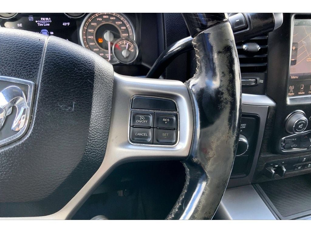Used 2015 RAM 2500 Limited image 21