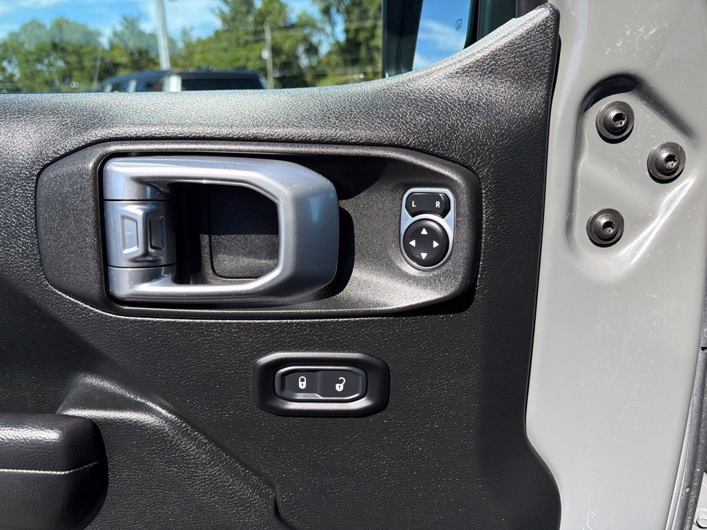Used 2020 Jeep Wrangler Unlimited Sport AWD/4WD image 16