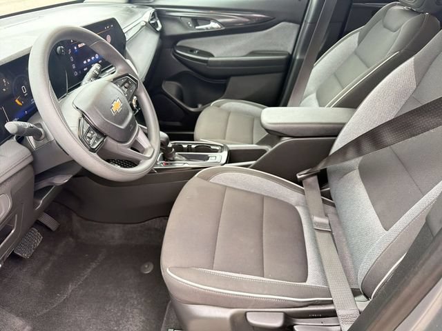 Used 2025 Chevrolet TrailBlazer LT FWD image 18