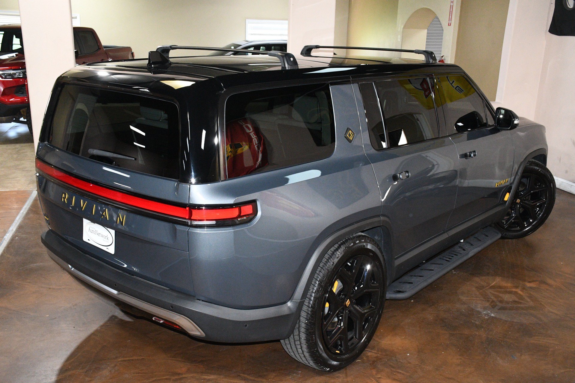 Used 2023 Rivian R1S Launch Edition Quad AWD/4WD image 79