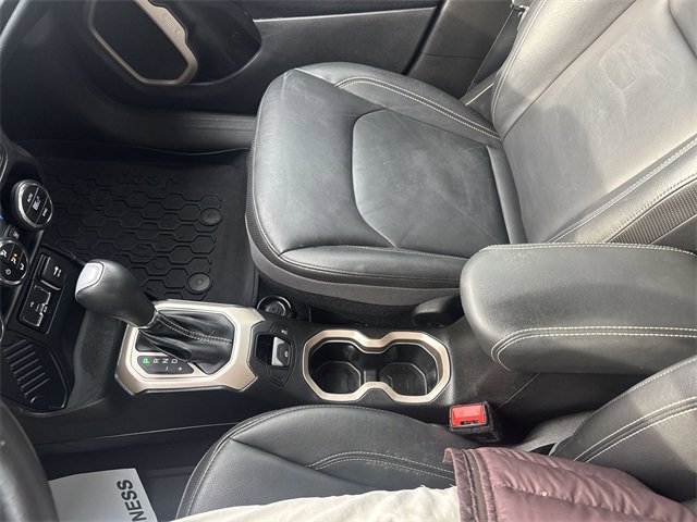 Used 2016 Jeep Renegade Limited image 20