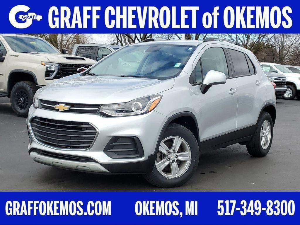 Used 2022 Chevrolet Trax LT w/ LT Convenience Package image 1
