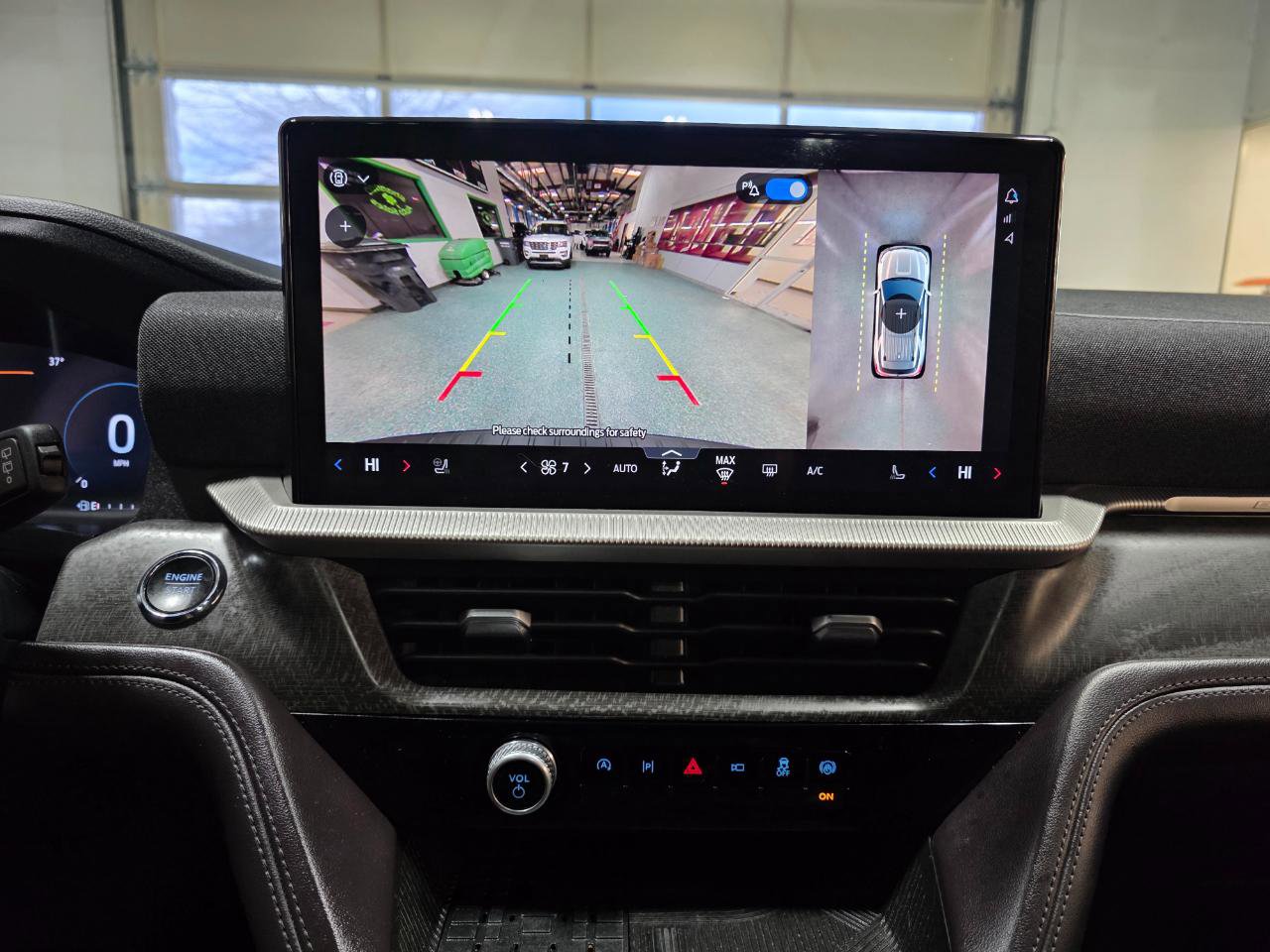 Used 2025 Ford Explorer Platinum w/ LUX Leather Package image 36