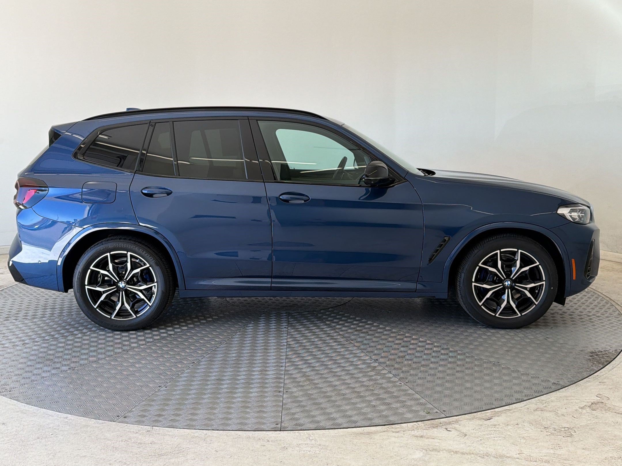 Certified 2023 BMW X3 M40i w/ Premium Package AWD/4WD image 8