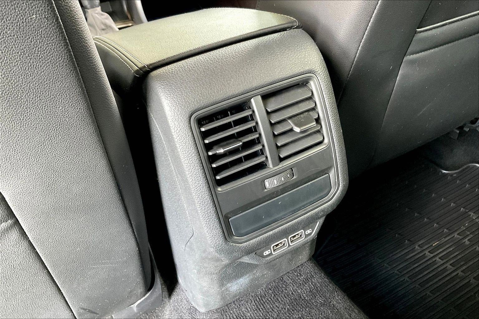 Used 2021 Volkswagen Passat 2.0T R-Line image 10