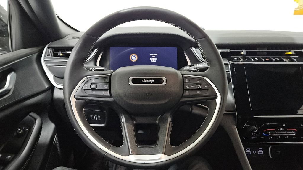 Used 2023 Jeep Grand Cherokee Altitude image 25