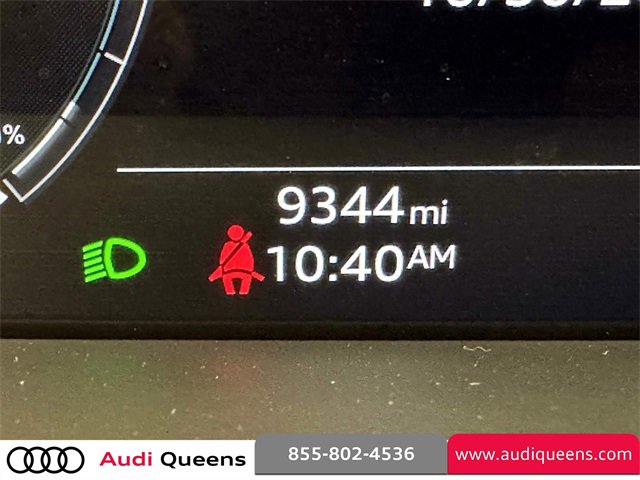 Used 2024 Audi Q8 e-tron Premium Plus w/ Premium Plus Package image 34