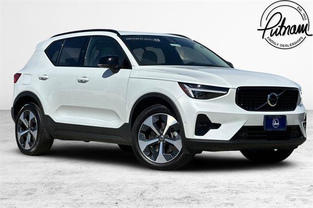 Certified 2026 Volvo XC40 B5 Plus