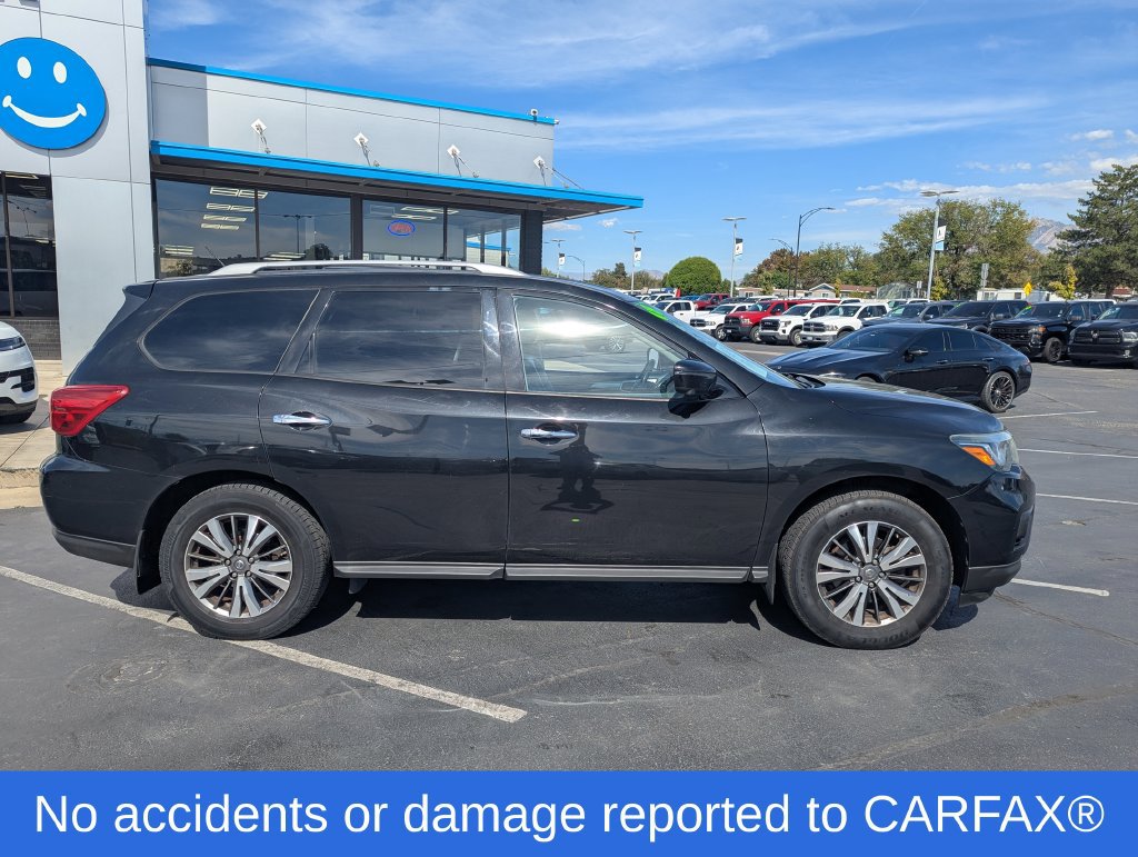 Used 2018 Nissan Pathfinder SL w/ Cargo Package FWD image 2