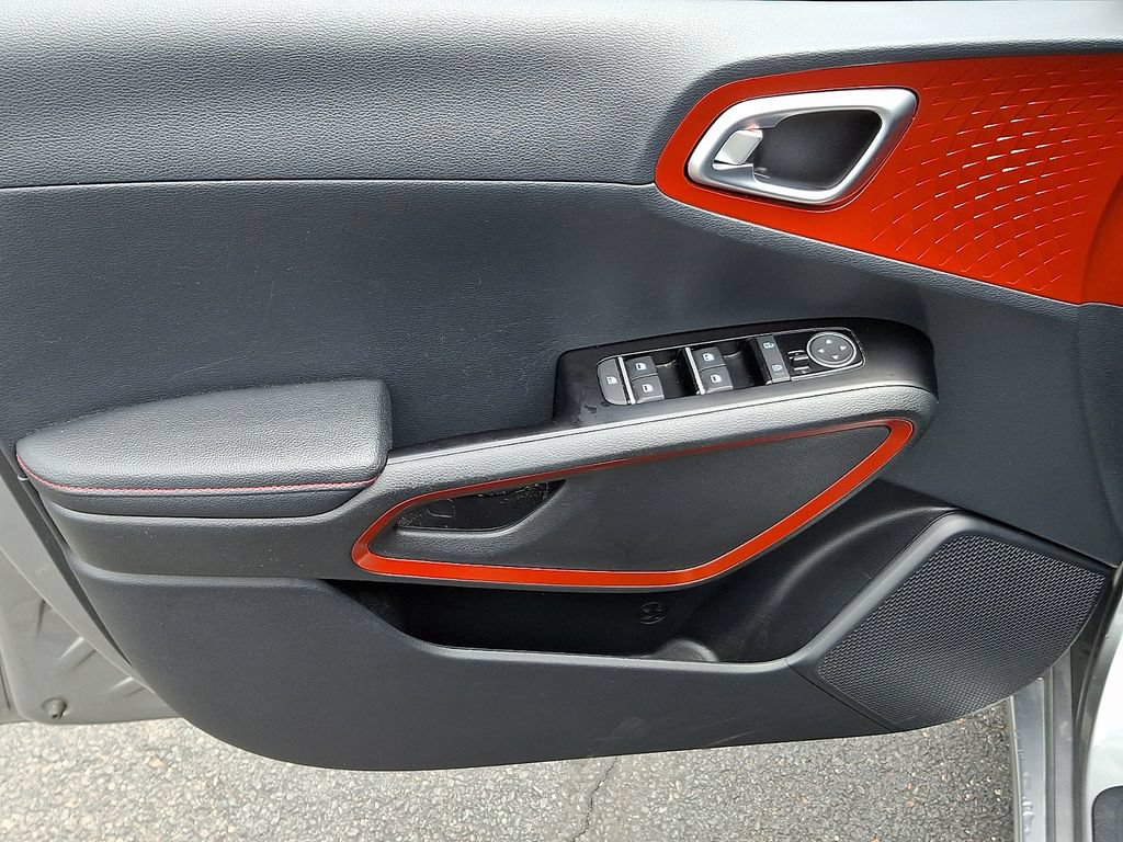 Used 2025 Kia Soul GT-Line FWD image 15