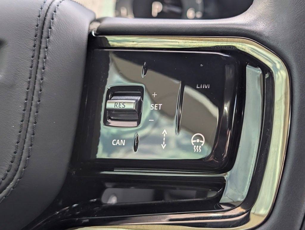 Certified 2025 Land Rover Range Rover Velar S image 24