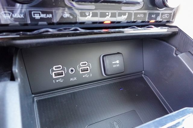 New 2025 Jeep Grand Cherokee Limited w/ Luxury Tech Group II image 20