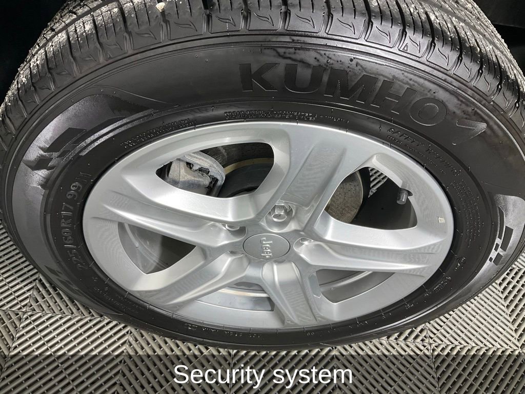 Certified 2023 Jeep Compass Sport image 9