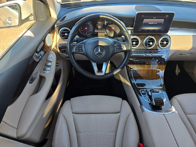 Used 2018 Mercedes-Benz GLC 300 4MATIC image 17
