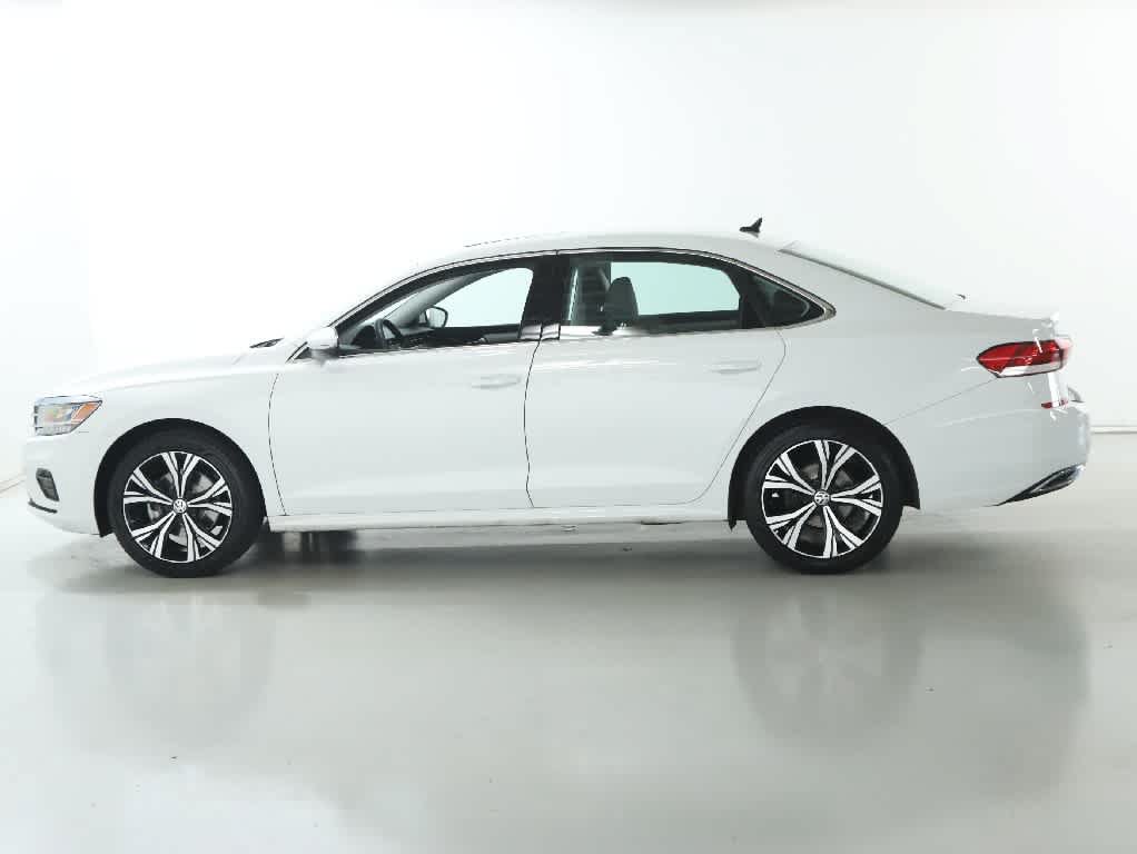 Certified 2022 Volkswagen Passat 2.0T SE FWD image 38