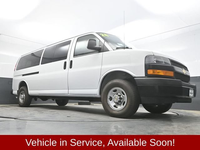 Used 2024 Chevrolet Express 3500 LS RWD image 32
