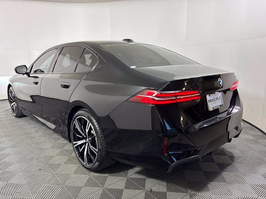 Certified 2026 BMW 530i w/ M Sport Package RWD image 7