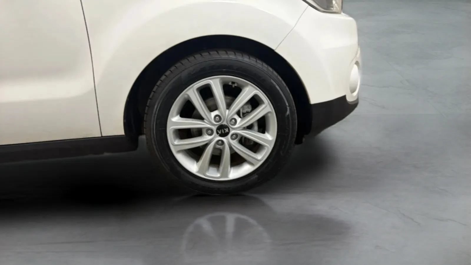 Used 2019 Kia Soul + FWD image 24