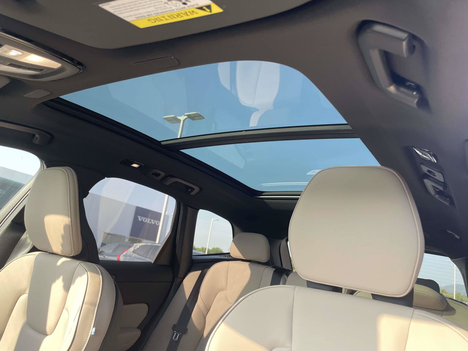New 2026 Volvo XC60 B5 Plus w/ Protection Package Premier AWD/4WD image 10