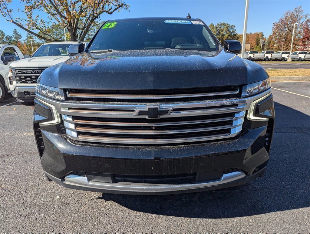 Used 2023 Chevrolet Suburban High Country image 3