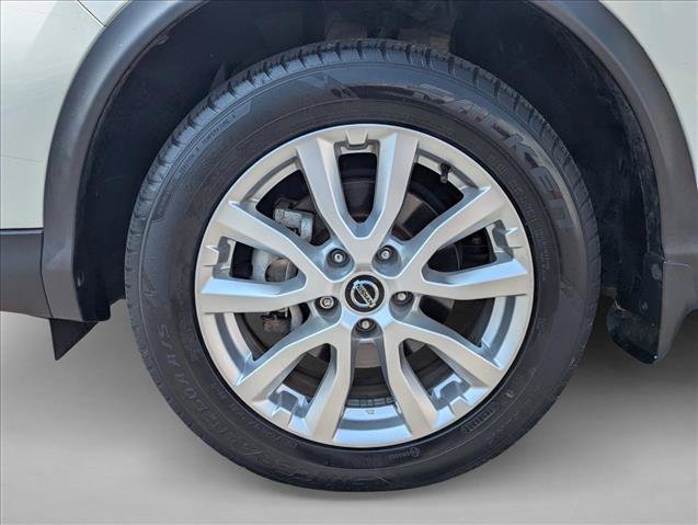 Used 2022 Nissan Rogue Sport SV AWD/4WD image 9