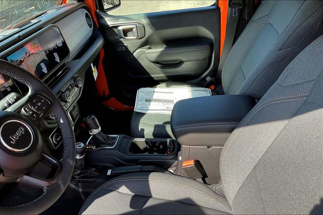 New 2025 Jeep Gladiator Sport image 9