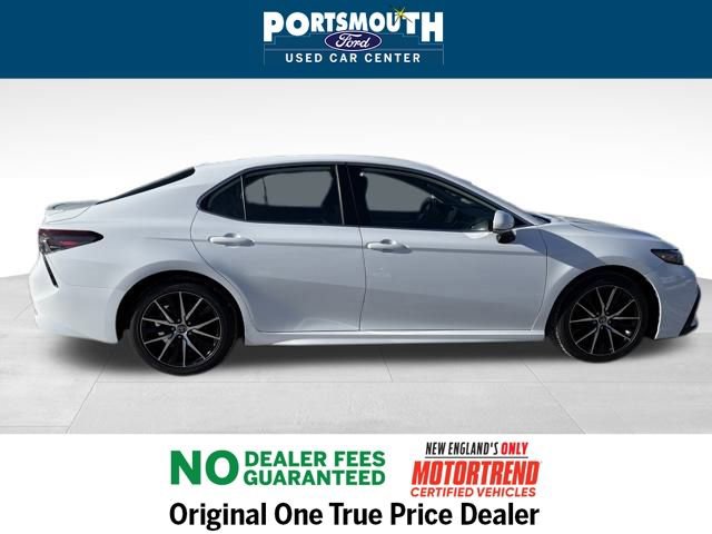 Used 2023 Toyota Camry SE image 6